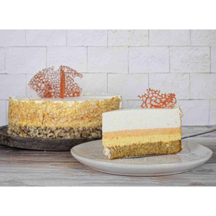 Kefir mousse torta citromos mandulával, kakukkfüves sárgabarackkal