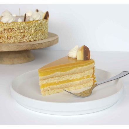 Gyümölcsös kesudió grillázs torta