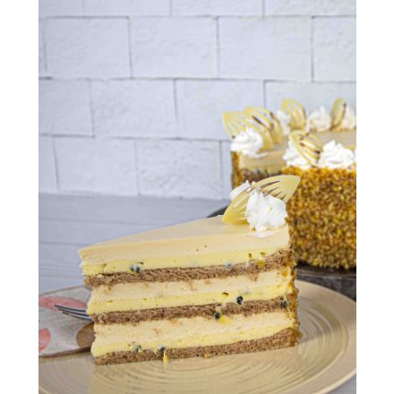 Rumos-diós karamell torta maracujás ananász krémmel